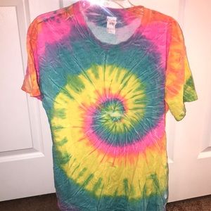 Regular everyday tie dye tee shirt. 100% cotton. Size Large.
